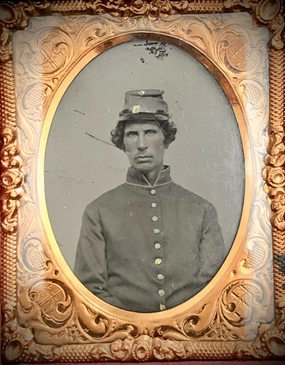 1/9 Tintype Civil War Soldier 1860s Photo in Case
