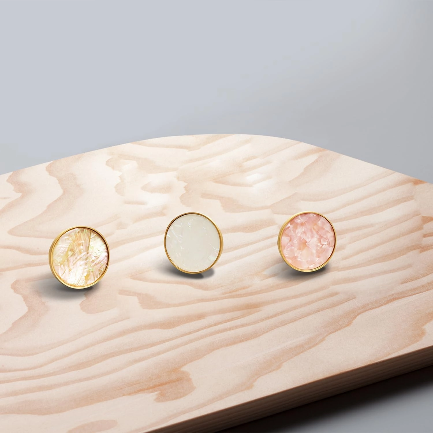 4 Pack 1-1/3 Inch Natural Shells Cabinet Knobs Pulls Drawer Knobs Hanging Hooks Brass Furniture Dresser Kitchen Hardware Pulls Knobs Handle, Colorful Shell, M