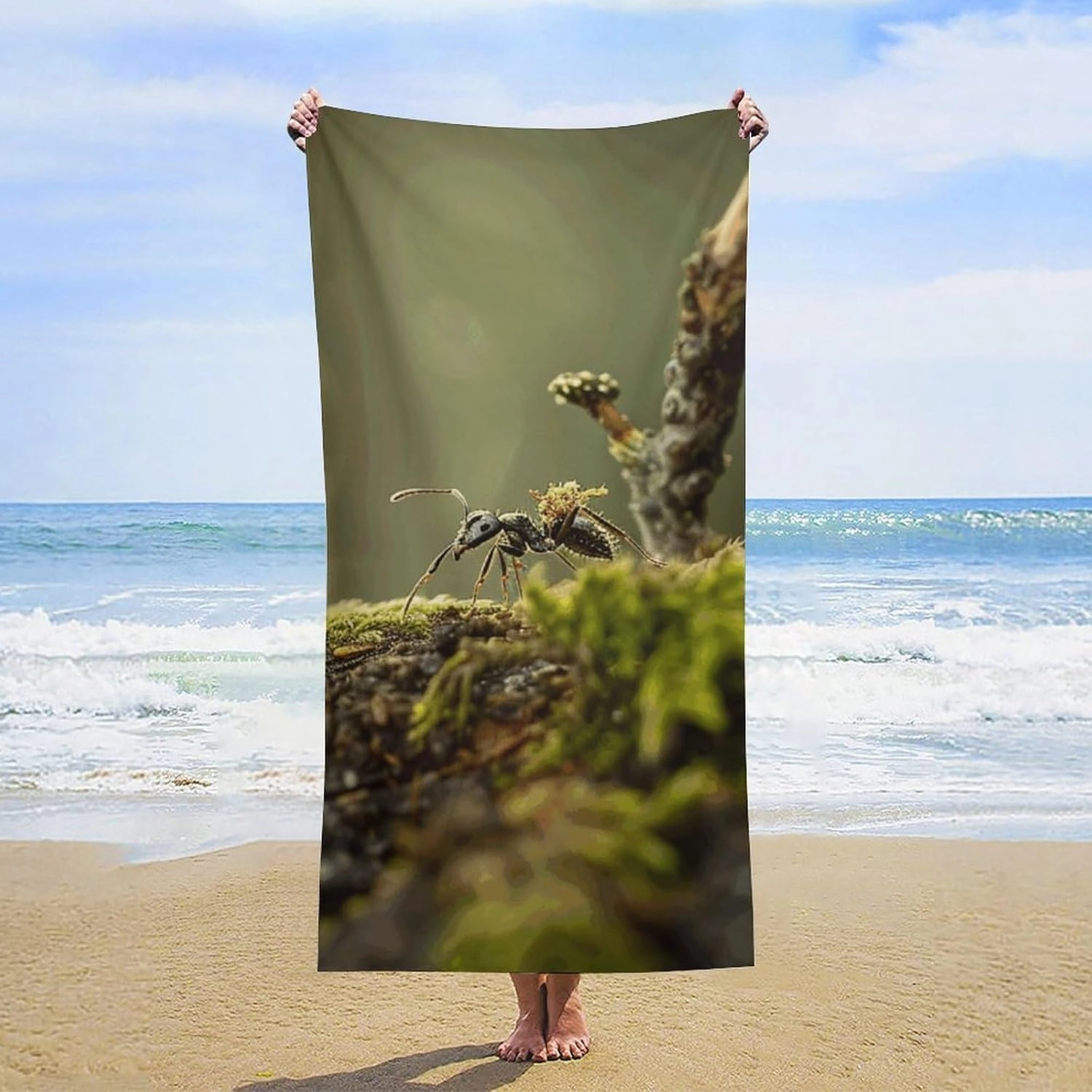 Ant Carrying Food Beach Towel 31.5"X63" Oversized Quick Dry Pool Towels Soft Absorbent Microfiber Bath Towels Sand Free, Personalized Beach Blanket Lightweight Towel for Travel Swimming