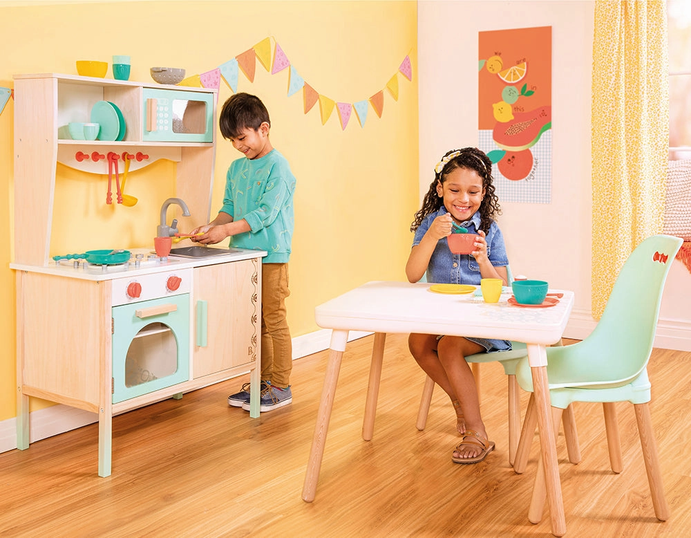 B. Toys Mini Chef Deluxe Kitchen Set