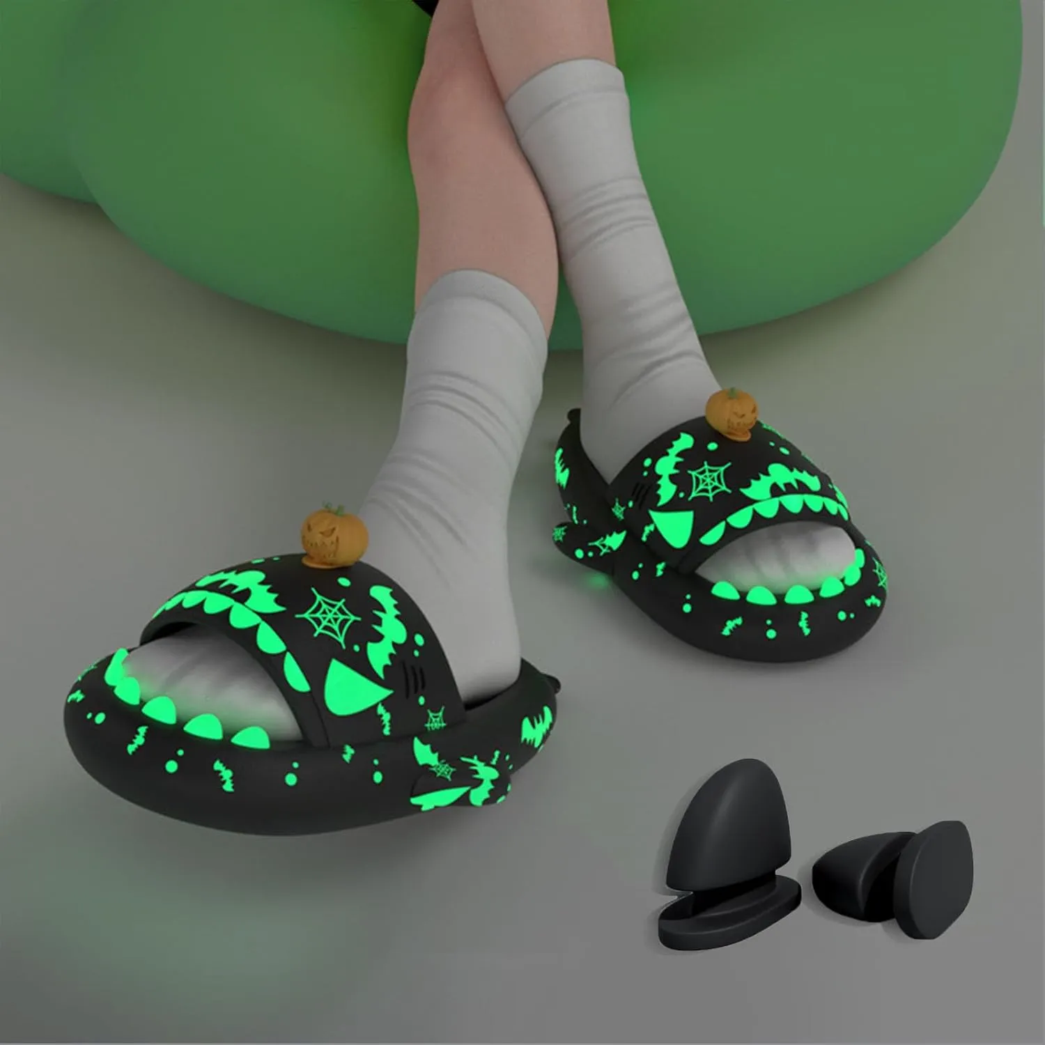 Christmas Luminous Shark Slippers, Halloween Sharky Slides, 3D Cartoon Spooky Shark Slides Glow in the Dark for Men Women