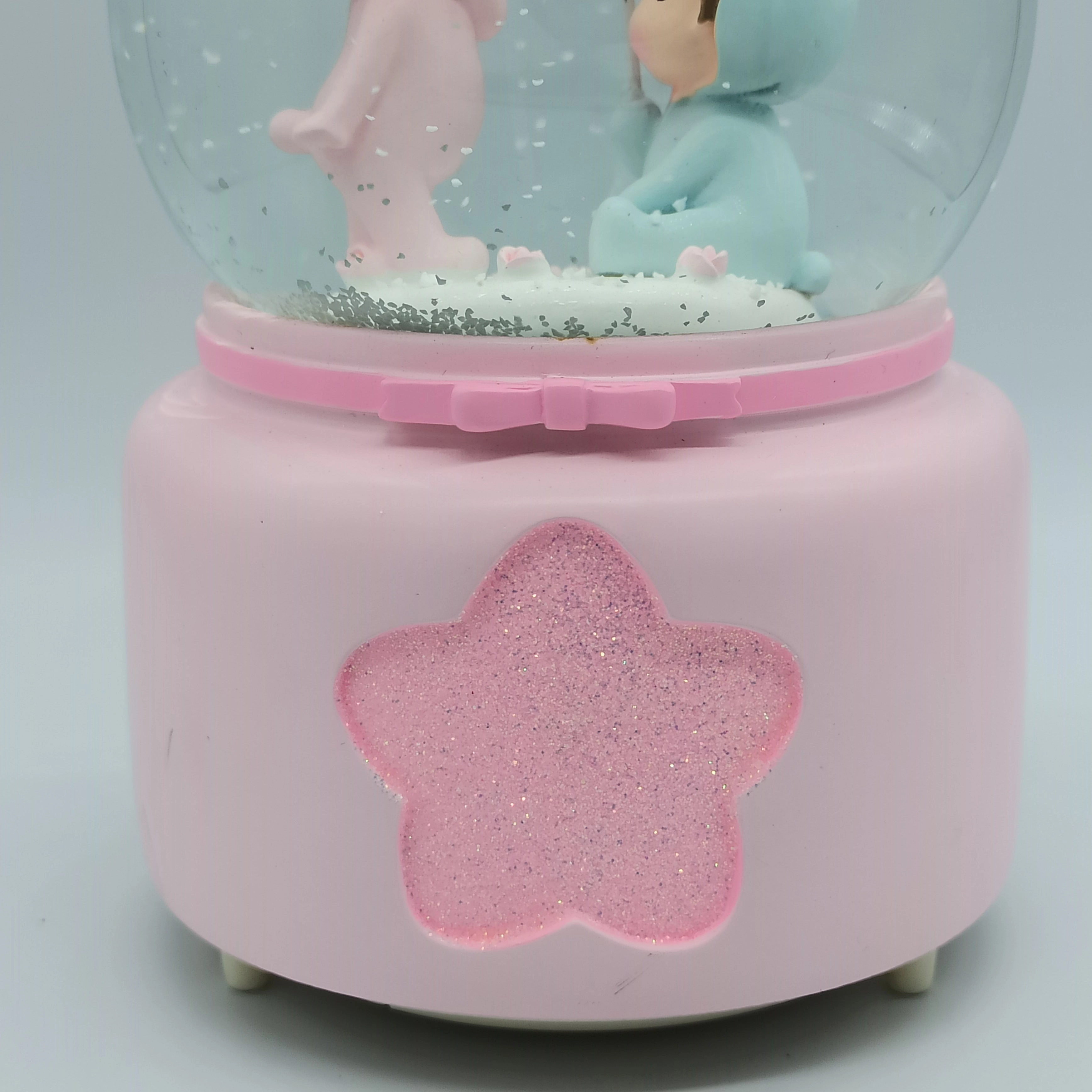 Cute Lovers Together, Musical Snow Ball: Gift for Young Couple