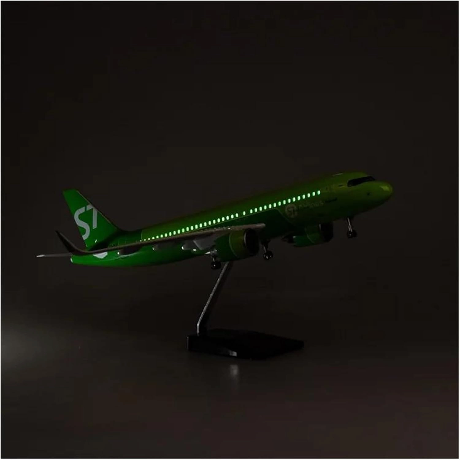 Diecast Plane Model 1:80 for S7 Siberia Resin Diecast Aircraft Model Simulation Ornaments Souvenirs (No Light)