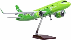 Diecast Plane Model 1:80 for S7 Siberia Resin Diecast Aircraft Model Simulation Ornaments Souvenirs (No Light)