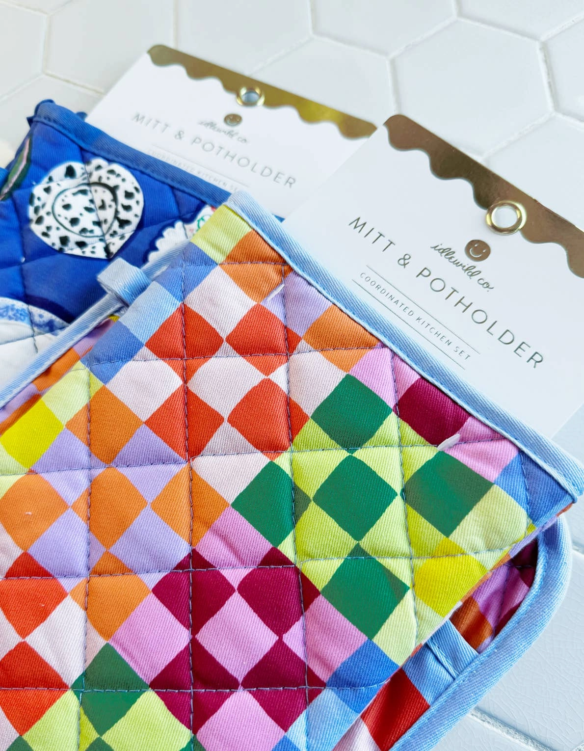 Dinner Plates Oven Mitt   Pot Holder Set