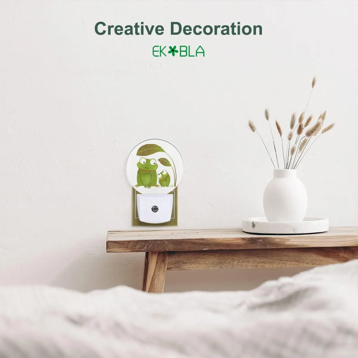 EKOBLA Frog Night Light Two Frogs Under Big Leaf Green Animal Cute Night Lights Plug into Wall for Boys Girls Room LED Round Lamp, Dusk to Dawn 0.5W Sleep Friendly