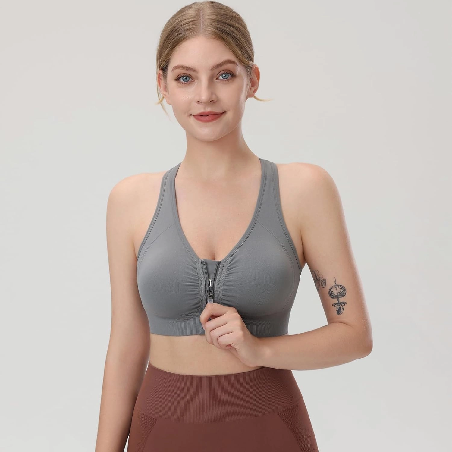 Evercute Women's Zip Front Sports Bras Wireless Padded Racerback Medium Support Post-Surgery Bra Yoga Exercise Athletic Bras