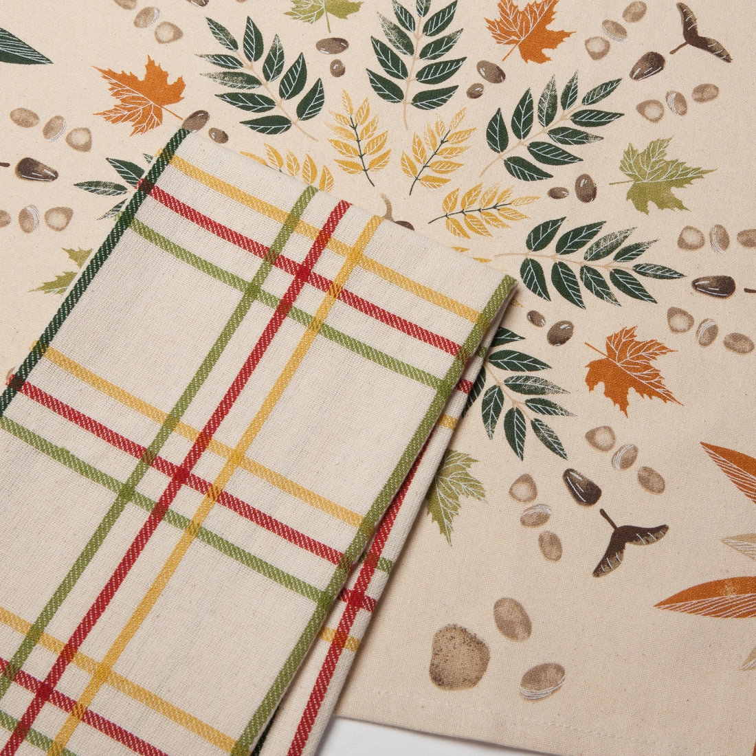 Fall Foliage Coordinated Dishtowels (Set of 2)