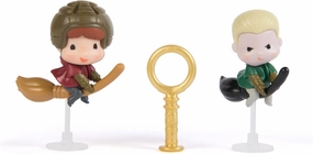 Harry Potter Micro Magical Moments, Quidditch Surprise Set with 2 Figures (Approx. 3.8 cm Tall) and Accessories, Toy for Children from 6 Years, Fan Item (Assorted)