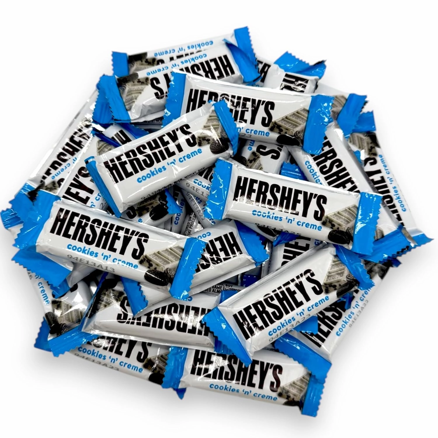 Hershy Cookies & Cream Fun Size Bars -1.5 lbs Individually Wrapped Mini Hershy Bars - Classic White Chocolate and Crunchy Cookie Bites, Perfect for Sharing(24 oz)