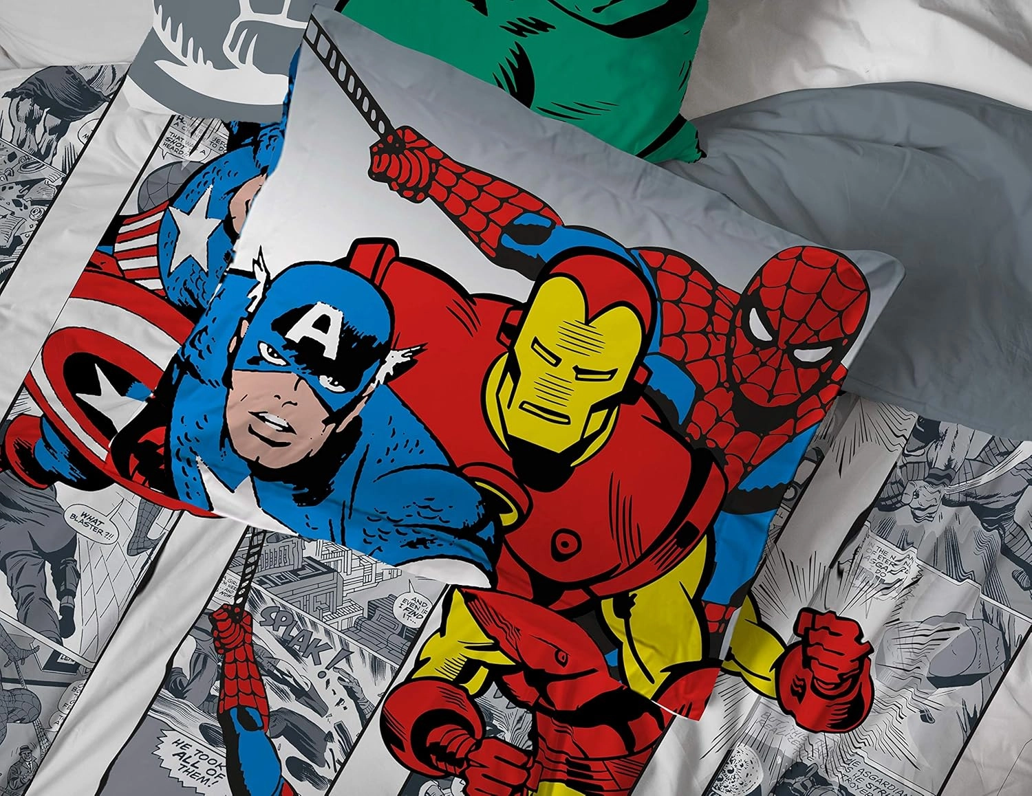 Jay Franco Marvel Avengers Comic Cool 5 Piece Twin Bed Set - Includes Comforter & Sheet Set - Bedding Features Captain America, Spiderman, Iron Man, Hulk, & Thor - Super Soft