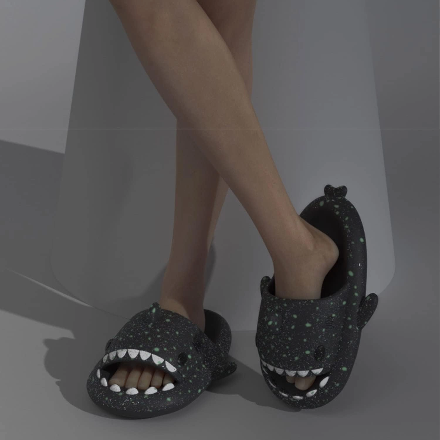 Jfxgjuv Halloween Luminous Shark Slippers, Spooky Shark Slides Glow in The Dark Halloween Shark Slides Christmas Shark Slides Santa Shark Slides Glow in The Dark for Men Women
