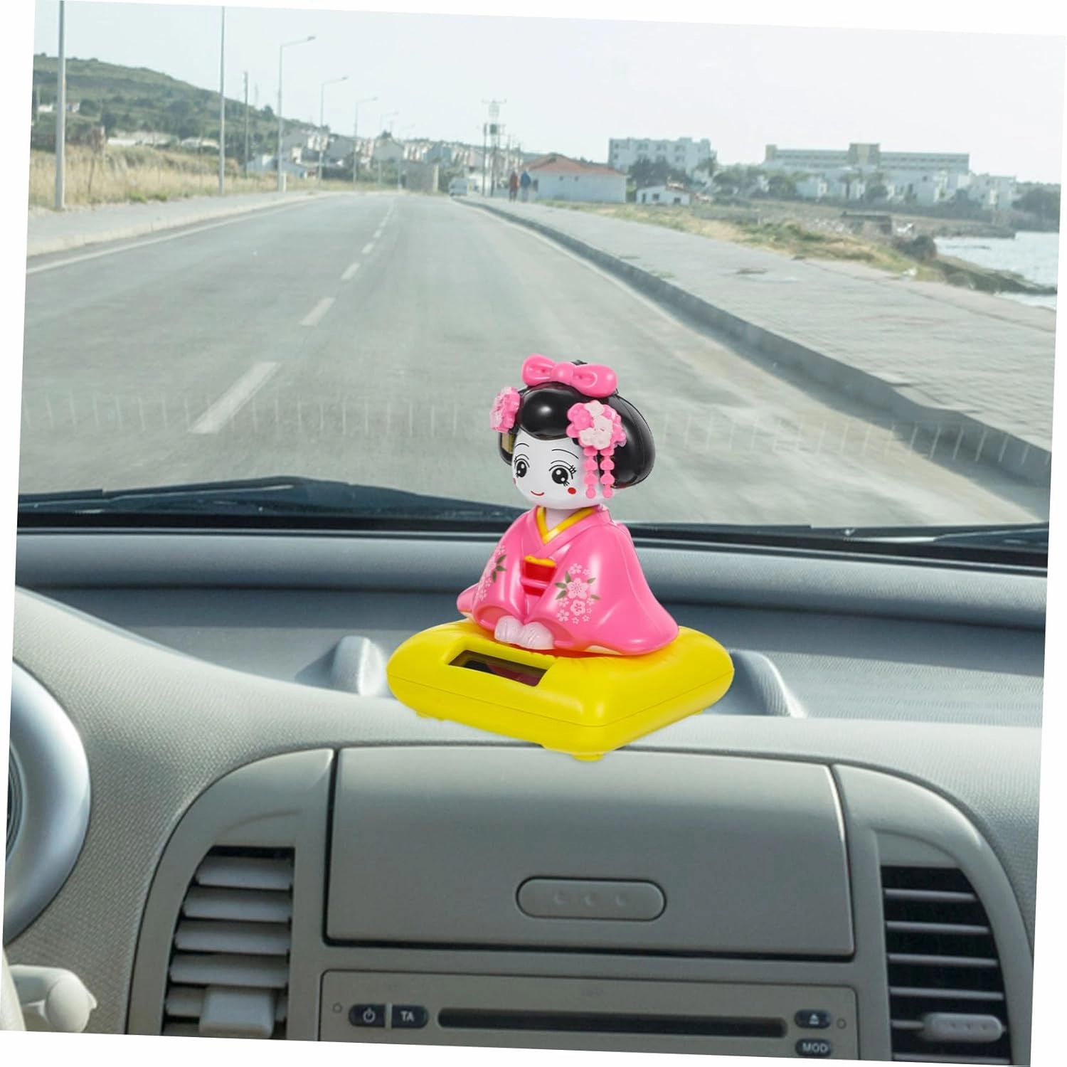 KICHOUSE Shaking Kimono Doll Figurine Cute Cartoon Ornament for Car Interior Delicate Decoration Cheerful Dashboard Accessory for Desktops Gardens