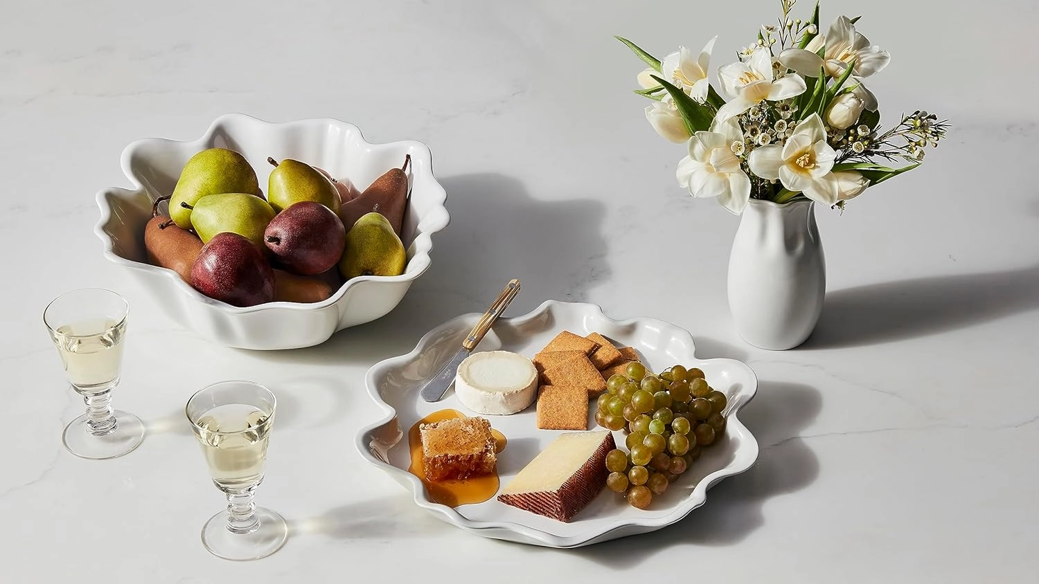 Le Creuset Stoneware Iris Collection Serving Platter, 14", Shallot