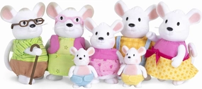 Li'l Woodzeez WZ6710Z Li’l Woodzeez – Nibblekin Mouse Family with Grandparents – 7pc Set with Miniature Figurines – Animal Toys and Accessories for Kids Age 3 