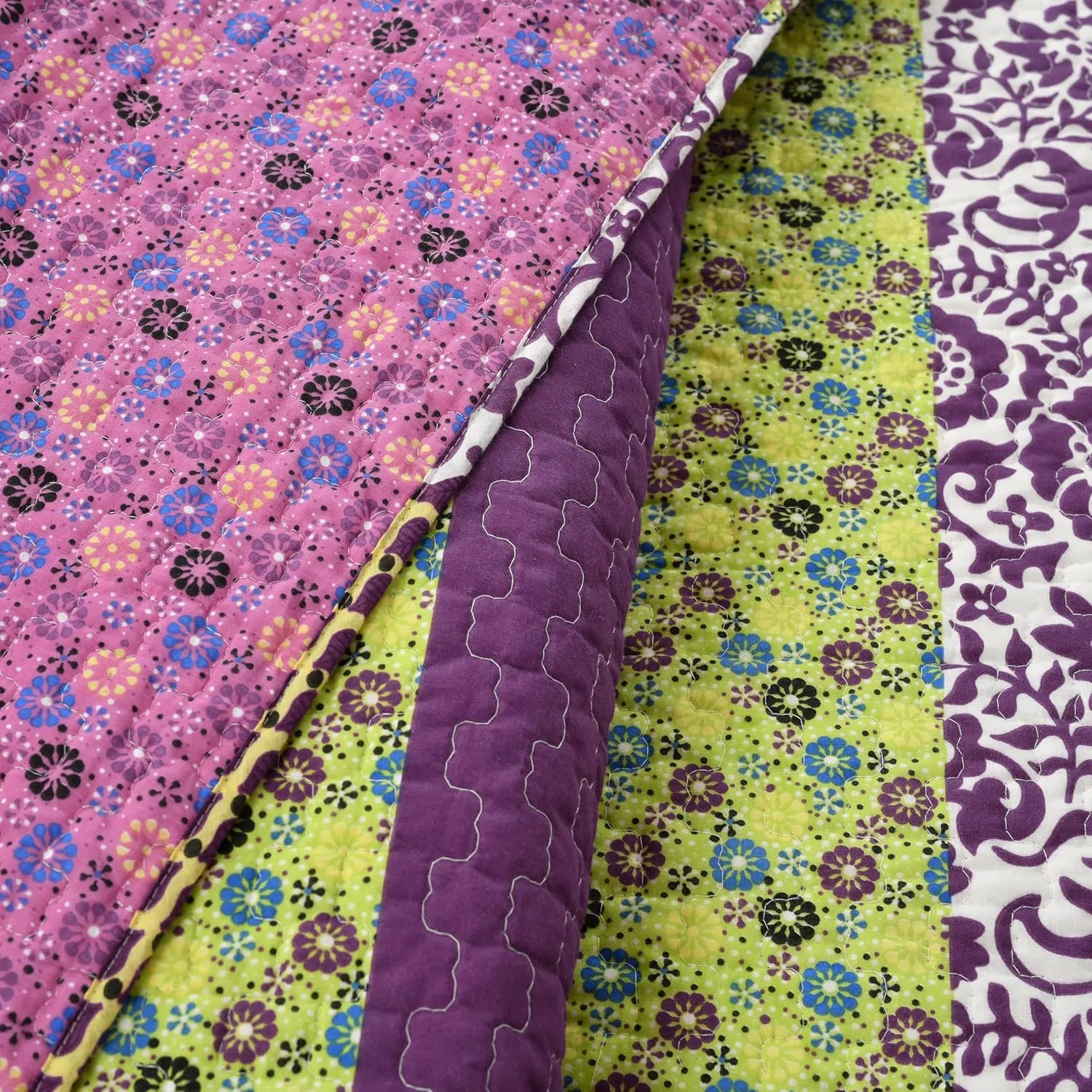 Lush Decor Royal Empire Reversible Cotton Quilt Set - 3 Piece Striped Bedding Set - Bold & Colorful Bohemian Patterns - Soft Cotton Feel - Full/ Queen, Plum