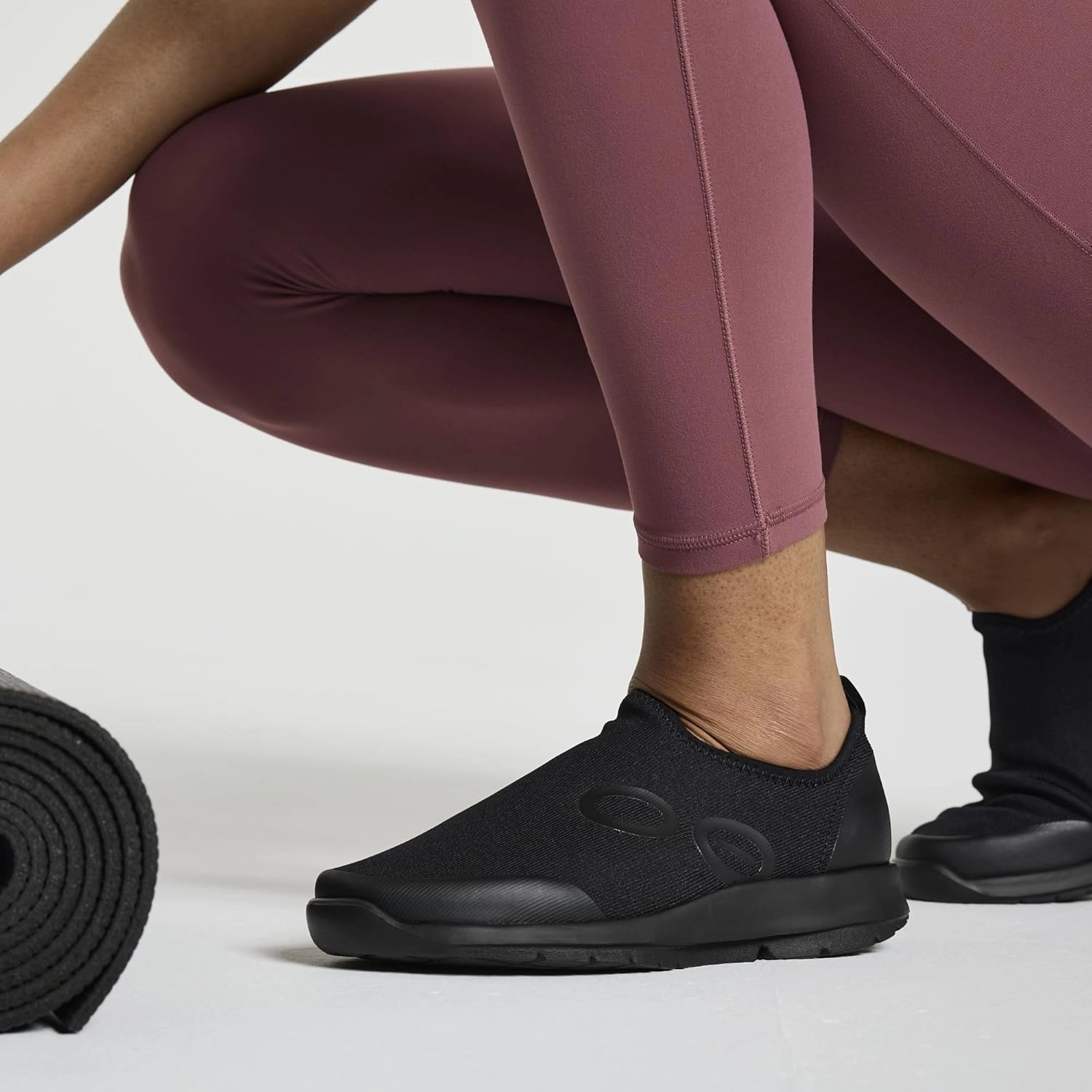 OOFOS OOmg Sport Low Recovery Shoe - Women’s