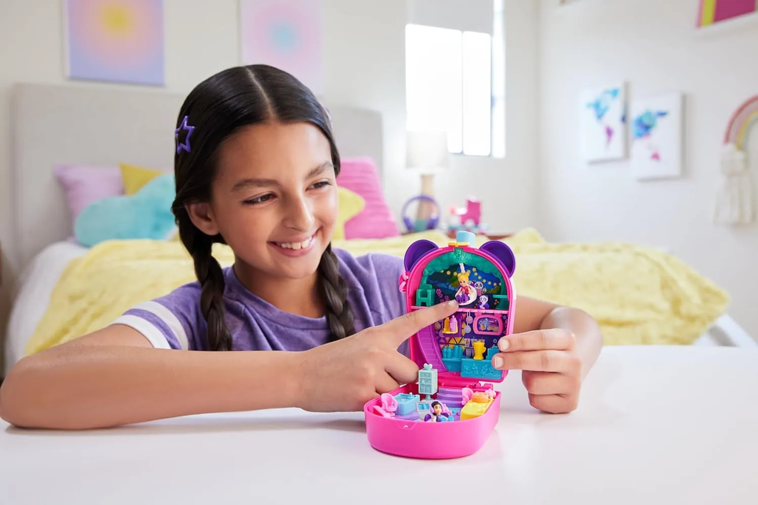 Polly Pocket Dolls & Playset, Bubble Tea Panda Compact, Animal Toy with 2 Micro Dolls, Pet Panda & Food Accessories
