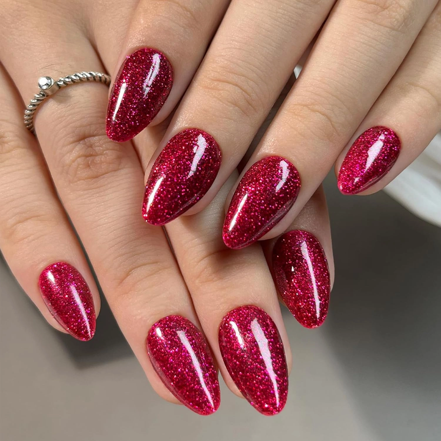 RTKHFZE Press On Nails Short - Almond Press on Nails, Red Soft Gel Fake Nail with Fine Glitters,Supremely Fit & Natural Press on False Nails,Reusable Glue On Nails in 16 Sizes,Red