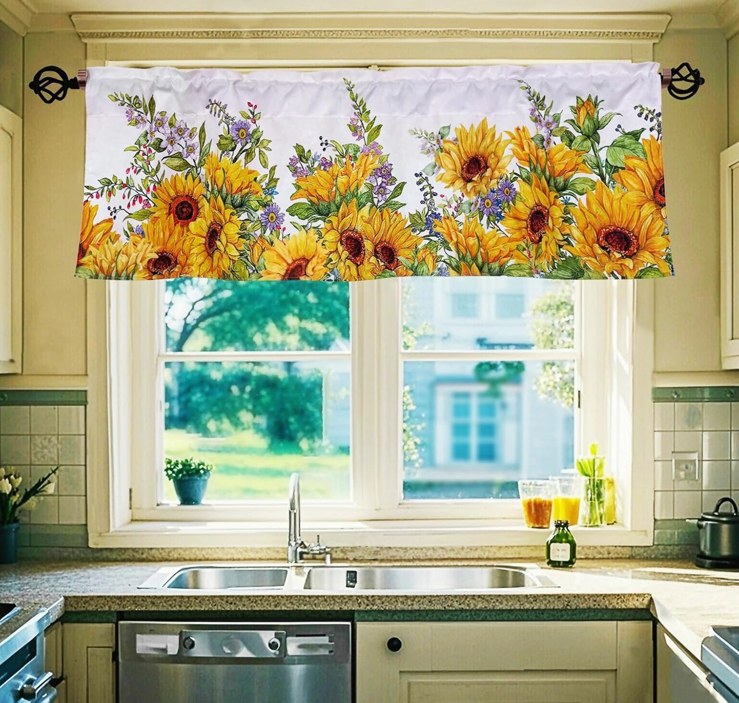 Sunflowers Floral Design Valance Curtains for Kitchen/Bathroom/Living Room/Bedroom Window Décor Privacy Decorative Rod Pocket 52 X 16 Inches