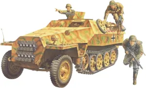 Tamiya Models SdKfz 251/1 Ausf D Hanomag Model Kit