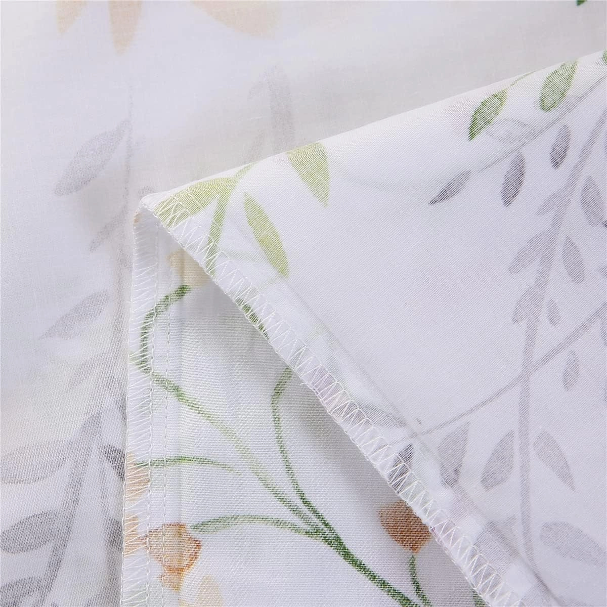 URBONUR 100% Cotton Pillowcases Set of 2 Standard Size Floral Printed Pillow Cases Soft Breathable Cooling Pillowcase Decorative Pillow Cover (Standard, 20x26 Inches, Lilac)