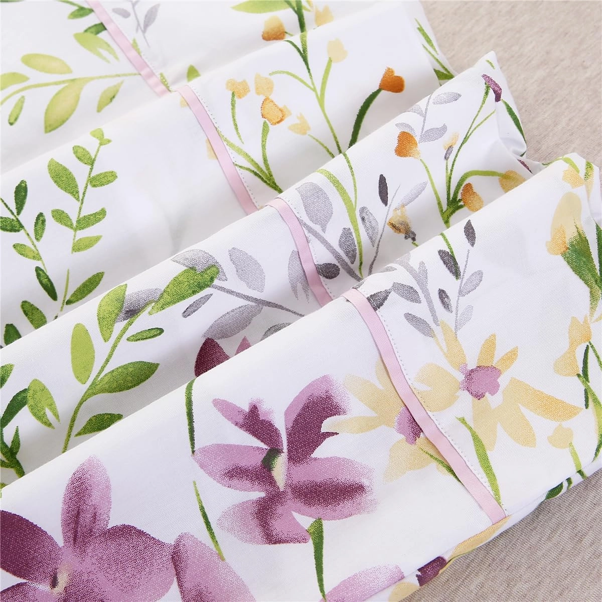 URBONUR 100% Cotton Pillowcases Set of 2 Standard Size Floral Printed Pillow Cases Soft Breathable Cooling Pillowcase Decorative Pillow Cover (Standard, 20x26 Inches, Lilac)