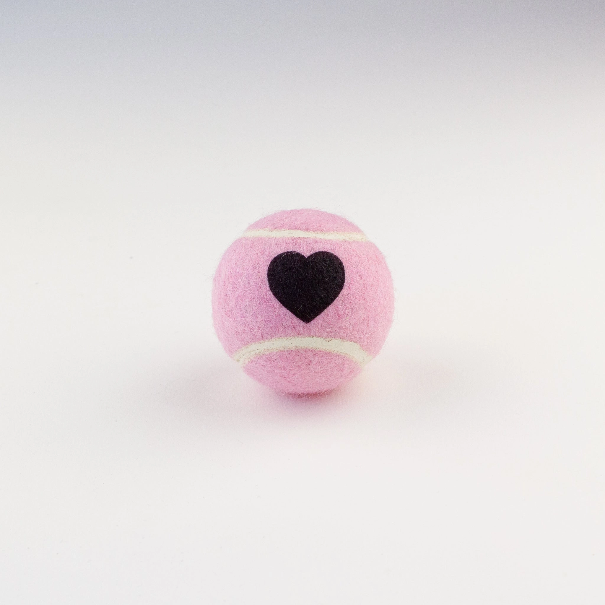 Willow Walks tennis ball in light pink with heart print